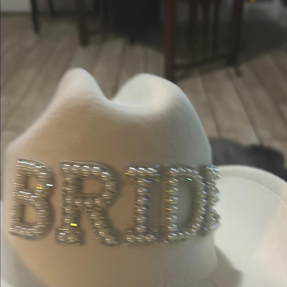 White Elegant Bride Cowboy Hat